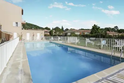 Image de Maison de vacances moderne avec piscine