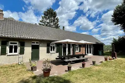 Image de Ferme spacieuse près de la forêt à Stramproy