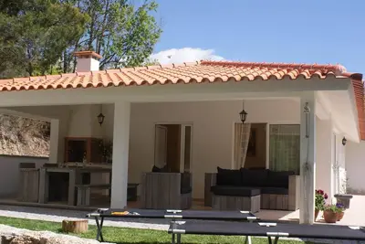 Image de Maison à Covas avec Piscine Écologique