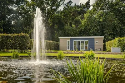 Image de Joli chalet avec grand jardin, situé en bordure de forêt