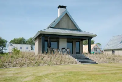 Image de Lodge au design directement au bord de l'eau