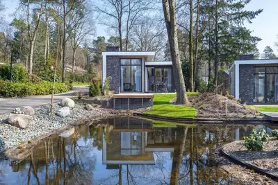 Image de Chalet avec terrace dans un espace naturel