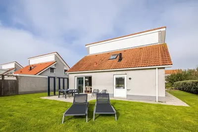 Image de Villa adaptée aux enfants avec lave-linge, mer à 1 km
