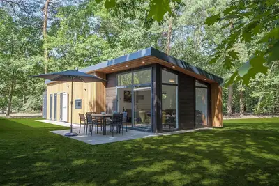 Image de Lodge moderne avec lave-vaisselle, à 8 km. de Helmond