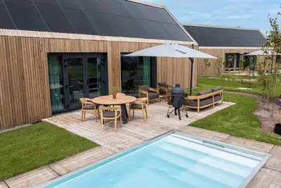 Image de Maison à Achterhoek avec piscine et sauna
