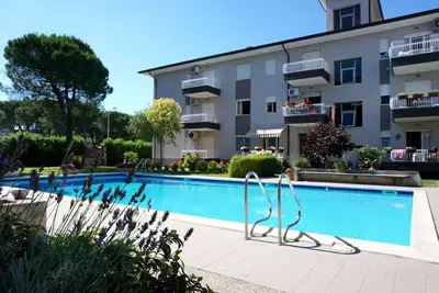 Image de Aantrekkelijk appartement met privé terras