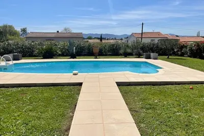 Image de Villa à Vidauban avec piscine et vignobles