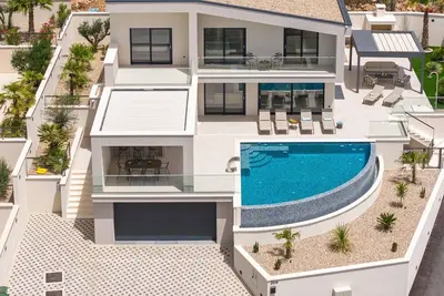 Image de Seaview Villa Libero with spa zone, pool, billiard