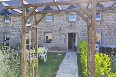 Image de Gîte calme dans ancien corps de ferme, à 10 minutes des plages à pied