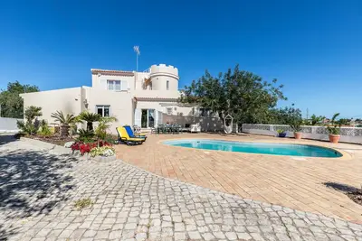 Image de Looking to Landscape Sea View Private Pool Villa