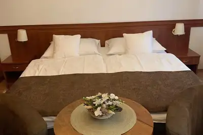 Image de KĆNIG Apartman I. \/ABIGĂL Apartman\/HĂVĂZEN 300 MĂTERRE A HĂVĂZI TĂTĂL.