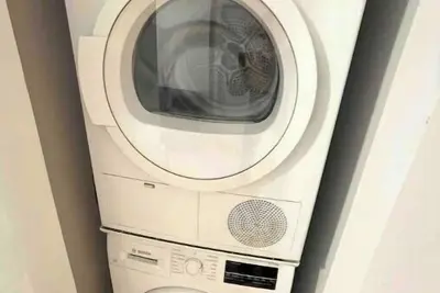 Image de Beautiful Newly Furnished 1br~ In Unit Laundry (7)