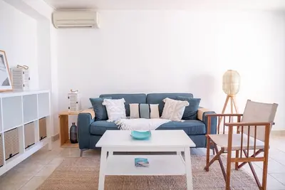 Image de Cannes Élégance – Balcon, Calme, Près Commerces