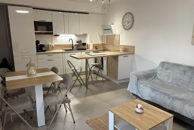 Image de Appartement Neuf Climatise Avec Jardin
