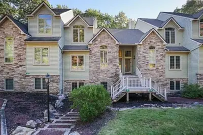 Image de Big Boulder Lake, Lake Harmony, Pa 5 Bedroom home!