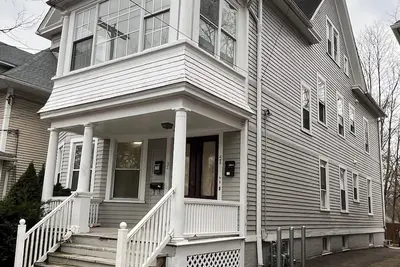 Image de Spacious 3-bedroom apartment with Ac, WiFi in charming New Haven
