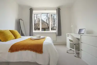 Image de Central Sheffield stylish stay. Free Parking and walking distance to Ponds Forge