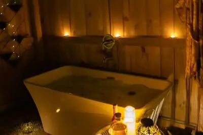 Image de Luxury by the Beach, Pool, Sunset Deck & Firepits!