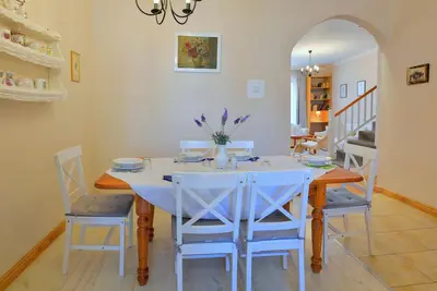 Spacious 4-bedroom house with Ac and WiFi in superb Hajdúszoboszló