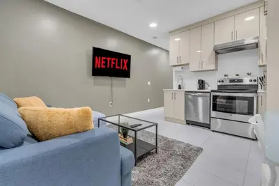 Image de Kitsilano Getaway - Near Beach - 10 min to Downtown