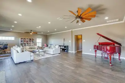 Image de Farmhouse w\/ Rv Parking: Close to Lake Ray Roberts