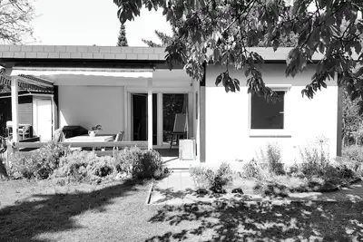 Image de Bauhaus Tiny House + plot of land