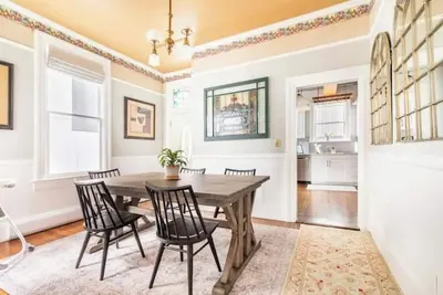 Image de Seattle's Historic Ballard Luxury 4 Br 3. 5 bath