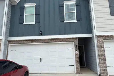 Image de Charming 3-bedroom townhome with Ac and WiFi in delightful Hampton