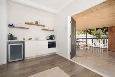 Image de Myrtle Haven | Unique 2br in the Heart of City