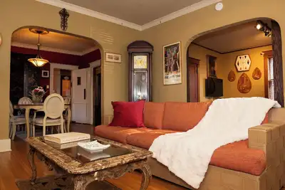 Image de Comfy Eclectic Midtown Home-Near Zoo, Rhodes College and Great Attractions