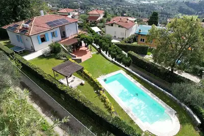 Image de Villa Ă Corsanico avec 4 chambres Ă coucher, 8 couchages