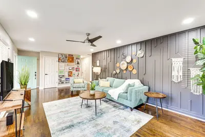 Image de Family Friendly: Chic Retreat in Rocky Mount!