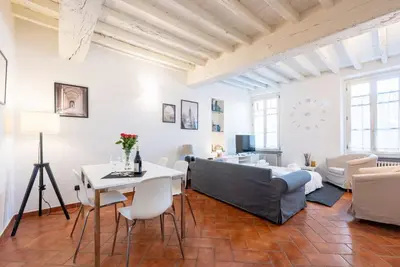 Image de St. Bartholomew Square Bright&Comfy Apt x4