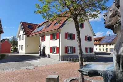 Image de höriHaus 1804 - Apartment \"Höriblick\": Quiet, less than 200m from the lake, restaurants, Edeka