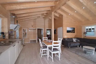 Image de House by the lake