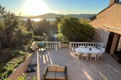 Image de Villa pour 10 personnes, vue mer, piscine, climatisation, plage à 10 minutes