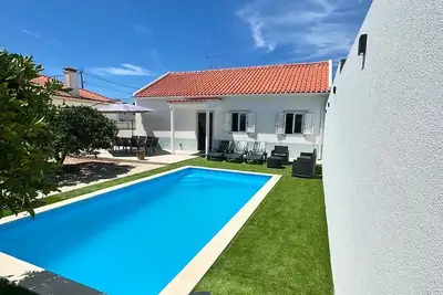 Image de Charmante maison avec piscine á 20 minutes de Lisbonne et 15 minutes de la plage