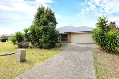 Image de Beautiful 4 Bedroom home sleeps 7 - Sandstone Point, Bribie, Ningi