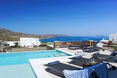 Luxury White Villa w Private Pool in Mikonos