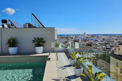 Image de Stylish 2 Bedroom Apartment in Estepona Old Town
