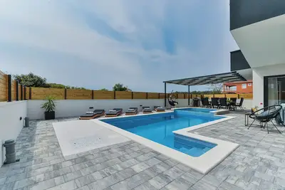Image de Luxury Villa JoMaNi with heated pool, Bibinje