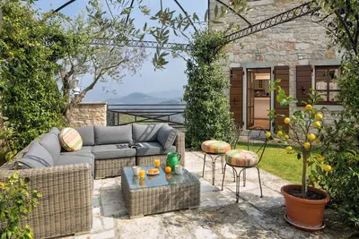 Image de Charming 4-bedroom country stone house in enchanting Vižinada with WiFi, Ac