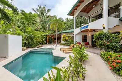 Image de Ola Jaula, Vacation Home, New Listing