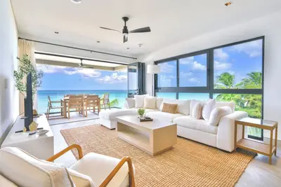 Image de Allure 305: 3bdr Oceanfront Condo with Stunning Rooftop Pool & Beach Chairs