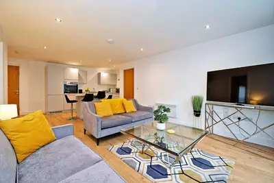 Appartement-Superking-Salle de bain privée séparée-Balcon-Mabgate