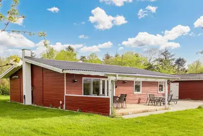 Image de Maison de vacances pour 6 a Nibe-By Traum