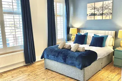 Image de Maison-Confort-Salle de bain privée séparée-Vue sur Rue-Colenso