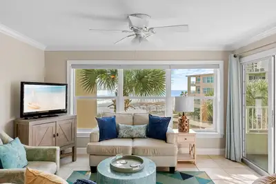 Image de Gorgeous Views from Private Balcony