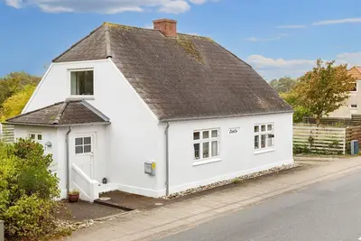 Image de Maison de vacances pour 6 a Læsø-By Traum
