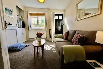 Deben Cottage – Idyllic Pet-Friendly Stay in the Heart of Woodbridge
